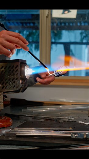 Wrap and rake demo coming soon(ish) 😉🔥💕🔥 art #lampwork #flamework#glassblowing #craft #handmade