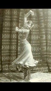 Ruth St Denis was enamored by lndian dance at the end of 19cbshe loved lndian dance both physically and spiritually Her experiments of dance, laid the foundations of modern dance She was an American who studied lndian dance | Anu Bhandari