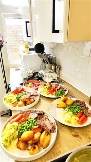 Easter, Lamb & A Surprise | Dinner For A Family Of 4 👀