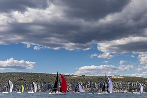 Pod Marjanom opet vrhunske posade, jedriličarska krema St. Tropezu i Monte Carlu dodala Split kao nezaobilaznu postaju