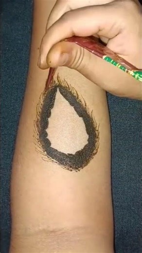 Leaf paste mehndi | Trending Mehandi Design | henna tutorial |#mehndi #youtubeshorts #viral