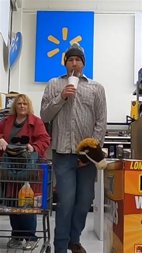 73K views · 7.6K reactions | Giddy Up!!!  Funny Fart Prank! 藍 #farting #fartvideos #fartprank #fartsarefunny #funnyreelsvideo #funnyvideos | Superstupidpoop Pranks | Facebook