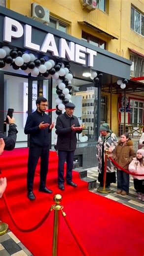 Muddatli tolov/Boshlang’ich to’lovsiz! on Instagram: "Qollab quvvatlab turgan hammaga rahmat😁 Mobi Planet jamoasi yangilik qilishda toxtamaydi. Qolimizdan kelgancha kafolatli va hamyonbop apple gadjetlarni qilib beramiz🤩 Hammani dokonimizda har kuni 11:00 dan 23:00 gacha kutib qolamiz😁 📍Manzil: Toshkent shahar Yashnobod tumani Qorasuv kochasi 13 uy 📞90-085-33-33"