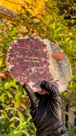 Flower preservation in resin tray❤️A❤️#resin #tray #decore Best gift idea for your loved one
