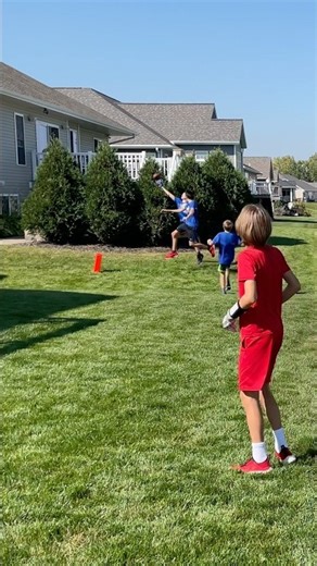 Best one hand catches from every year🤩 #shorts #sports #viral #football #nfl #fyp #trending #blowup