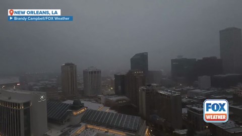 Timelapse: First snowflakes fall in New Orleans