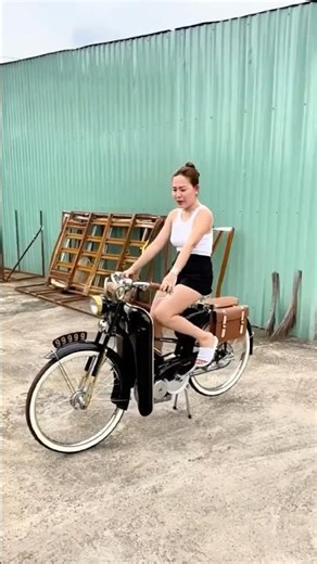 1953 Mobylette Moped. Still sounds great 🤩💅🏼. #classicbike #ladybiker #bikergirlpooja