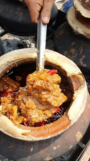 Famous Handi Beef😋#reels #Viral #tranding #reelsviral #food #foryou #foodvlog #handibeef#reelsfb #viral #foryou