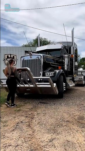 KENWORTH W900L – The King of the Road | #truck #kenworth #w900