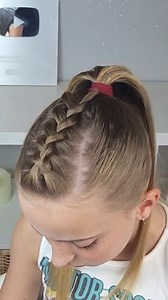 906K views · 4.1K reactions | Super Easy Dutch Braiding Tutorial | Noemi Espinosa | Facebook