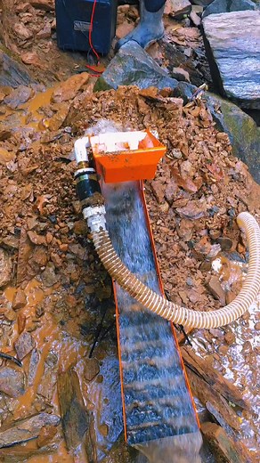 Love ❤️ Gold Prospecting #goldtok #goldprospecting #goldmining #gold #goldfever #goldrush #goldprospector #rivergold #howtofindgold #goldsluicing #goldsluice #findinggold #goldpanning #goldpan #goldpaning #goldhighlights #goldhighbanker #fyp #foryou #foryoupage #fypシ゚ | FishnGold