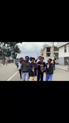 Lil roba (@lilrobaoffcl)’s videos with original sound - Lil roba