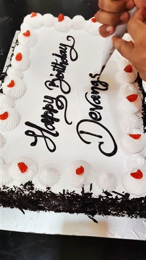 how to write message on the cake 🎂😲#cakeshorts #shotfeed #trendingcake