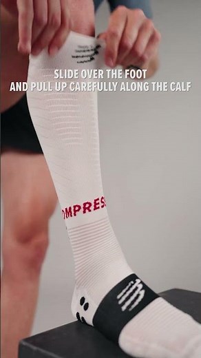 Full Socks Recovery 2.0 | How To Put On by COMPRESSPORT
