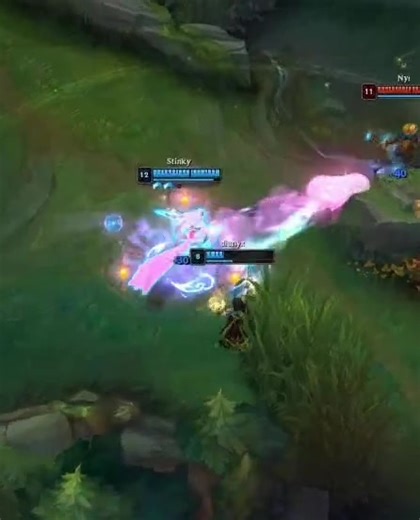 Mastering Ahri: Epic Outplay Moments in League of Legends