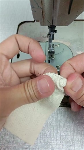 Professional Tips for Sewing Small Straps Neatly and Strongly #sewing #easysewing #shorts
