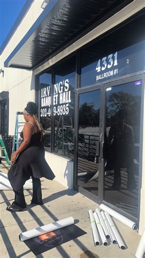 9.3K views · 572 reactions | The way this economy is set up, I’m not sure if I would leave my job to go full time in a business 﫣. But I’m so thankful I did! Baby showers were always my favorite but I think I’m pivoting . I love adult milestone birthday parties! BTS of Tarrell’s 50th birthday loading! If you’re planning a milestone party next year, now is the time to secure me 﫶 | Exclusive Balloon Decor | Facebook