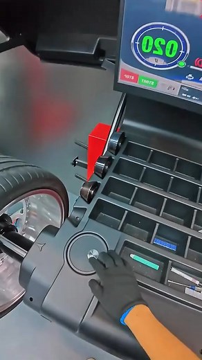 ‏‎Professional tire balancing‎‏ الجزء ‏3‏ | Ecomotion Ai