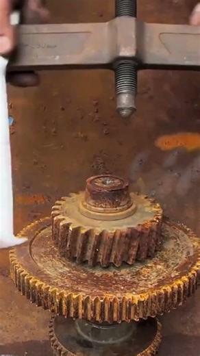 Tutorial on removing a gear that has not been removed for a long time