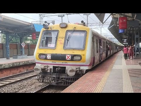 Indian local train mumbai railway station train video | train videos Indian railways station latest