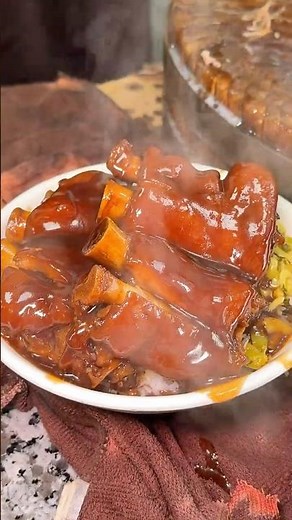 Is This Too Fatty? 🍖 The Secret 100-Year Pork Leg Rice! | Home Kitchen China