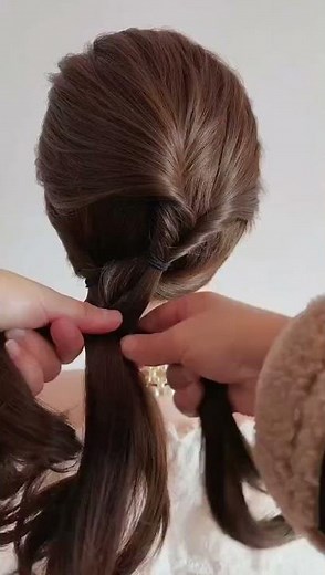 Quick & Easy Updo Tutorial: Master the Art of Hair Tying