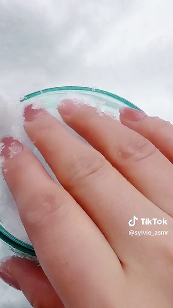 Satisfying snow sounds ❄️❄️#asmr #asmrsounds #snow