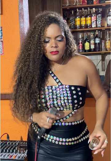 Amar Dói: Uma Reflexão Sobre o Amor e a Dor