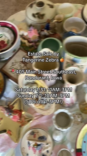 Add us into your weekend plans! We have a super fun, packed sale in Bondurant, Iowa this Saturday and Sunday. This sale features vintage pyrex and fire king, collectibles, vintage glassware, vintage and antique clothing, Avon, vinyls, books, decor, and so much more! #antique #vintage #iowa #estatesale #thrifting
