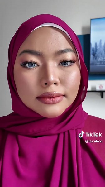 Maroon Makeup Tutorial for Tan Skin Girls