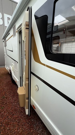 69K views · 583 reactions | Jeder hat ein Traumziel mit dem Camper.  Welches Land ist euer Favorit? Eura Mobil Integra Line 720 EB . . #fblifestyle #camping #wohnmobil | Wohnmobil Van Wohnwagen | Facebook