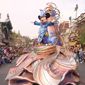 Calling all dreamers! ✨ The “Magic Happens” parade will return to Disneyland on Feb. 24, 2023! This sensational daytime parade had a limited debut in 2020, so we can’t wait for you to see this unforgettable spectacle that celebrates magical moments from favorite Disney stories! | Disney Parks
