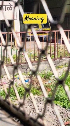mumbai local train travel