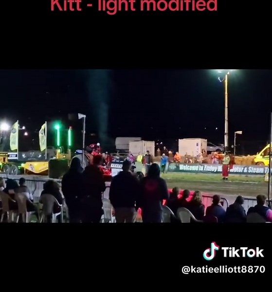 Kitt Tractor Pulling Highlights with Chris and Kelly