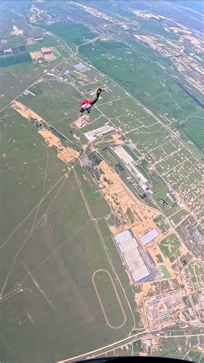 No Limits. Just Sky🪂 #extremesports#freefall#skydiving#adrenaline