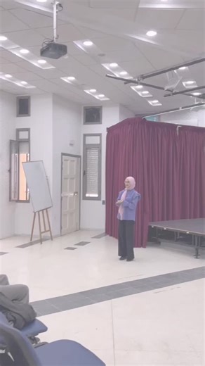 wecodeclub on Instagram: "A look back at our WeCode Info Session at the Youth Center of Hrairia! A day full of energy, discovery, and engagement Huge thanks to everyone who joined us — your passion and creativity keep WeCode alive! The journey has just begun 🚀 #WeCode #InfoSession #Innovation #Technology #Youth #Community #Coding #designgraphique"