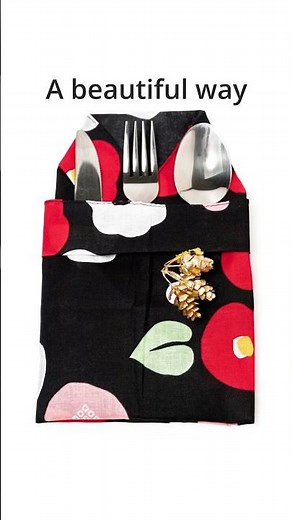 A Beautiful Way to Set the Christmas Table