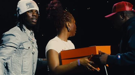 Supremos 🐘 on Instagram: "Rema showing appreciation to one of the many true ravers that came out to the O2 Rema party early and singing all the songs word for word. A very loud Birkin gratitude 😁 🦇 🤍"