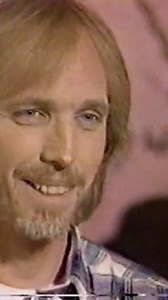 328K views · 10K reactions | “I mean there’s rock but there’s very little that has a roll with it.” Tom Petty interview, 1992 | Tom Petty & The Heartbreakers | Facebook