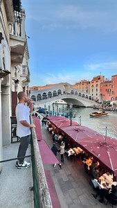 57K views · 49 reactions |  The Marconi Hotel in Venice has a view of the Rialto Bridge over the Grand Canal in Venice ☕️ @hotelmarconi  Tag someone you want to be there with  @hotelmarconi  Venice , Italy #italy ##visititaly #venice #venezia #visitvenice #rialtobridge #hotel #hotels #travel #travelphotography #beautifuldestinations #beautifullhotels #hotelsandresorts | itzik_balas | Facebook