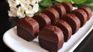 ČOKOLADNI SITNI KOLAČI SA PLAZMOM: Mogu da budu posni, ali i mrsni - poješćete ih u slast (VIDEO)