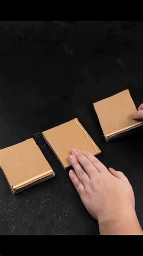 Creative cardboard crafts: transforming boxes into fun toys! 🪁 diy kitty phone #creative #craft #ideas #diy #lifehacks