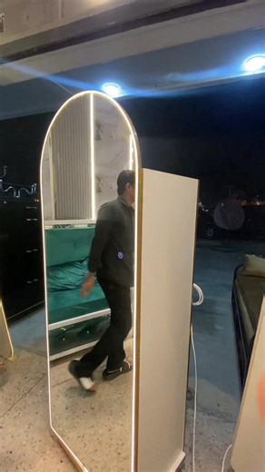 Essential Light Dressing Mirrors for Small Spaces