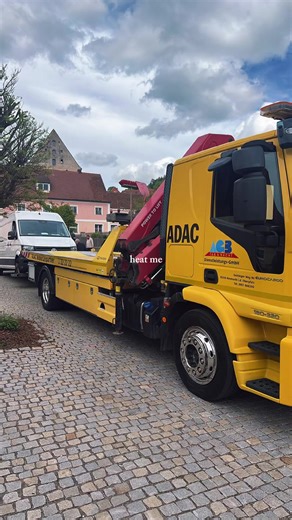 🔥🔥 #TowTruck #Gelbhilft #ADAC #AGB #RetterInDerNot