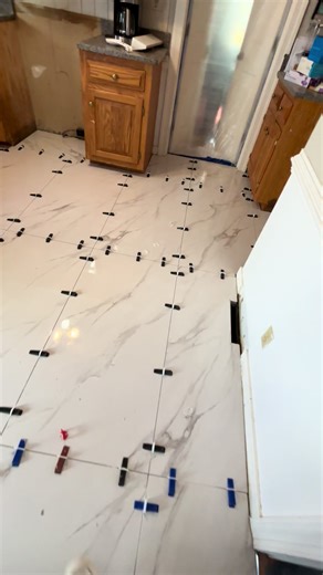 Así nomas quedó la instalación de #cosina al puro #estilo #rapido @compamontez85 @RVA_Tile_Experts
