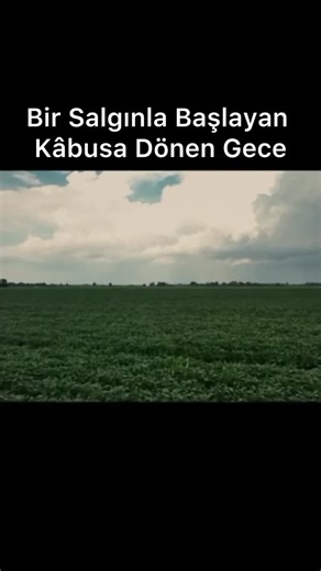 Ömer çaylak on Instagram: "Film - Herd (Zombi İstilası (2023)) Jamie, uzun yıllar sonra ailesinin çiftliğine geri dönmeye karar verir. Ancak memleketine adım attığında, burada karşılaşacağı zorlukları hayal bile edemez. Jamie’nin dönüşü, onun için bir nevi geçmişle hesaplaşmayı da beraberinde getirir. Ancak işler hiç de sandığı gibi değildir. Çiftlik bölgesinde bir zombi salgını patlak vermiştir ve bu yetmezmiş gibi, farklı gruplar halinde hareket eden milisler de bölgede etkinlik göstermektedir