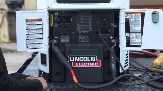 The Ranger Air 260MPX offers versatility with unparalleled performance! This multi-function engine drive was designed for the operator who faces the unexpected every day, and features 5 key functionalities in one compact unit:⁣⁣⁣ ⁣⁣⁣ • Air Compressor⁣⁣⁣ • Generator⁣⁣⁣ • Battery Jump Assist⁣⁣⁣ • Battery Charge⁣⁣⁣ • Mult-Process Welder⁣⁣⁣ ⁣⁣⁣ Get all the details here: https://lered.info/3WvfpMS⁣⁣⁣ ⁣⁣⁣ #WeldRed #WeldRedNation | Lincoln Electric