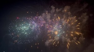 1.3K views · 105 reactions | Back in #Cincinnati for the holiday weekend and for one of the best firework displays in the country! Check out the finale from the 102.7 WEBN Fireworks. It never disappoints!  裡 | Meteorologist Brian Doogs | Facebook