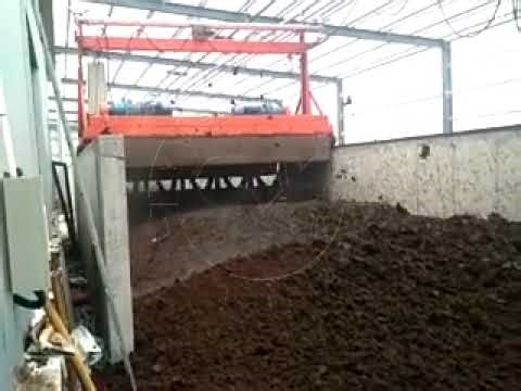 How to compost your poultry manure with a trench turner?