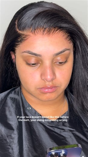 JACKAE | Lace Wig Master Stylist on Instagram: "Let’s talk lace, sis. If you’re not getting that skinlike blend before you even put the melt band on, your technique is off! 💅🏽 You don’t need to be a pro to achieve this — you just need the right tips. HD lace or transparent, lace tint, and a little plucking goes a long way in making your install look seamless. Stop struggling with lace that shows or won’t blend; it’s time to step up your game! 👑 Pro Tip: Always test your lace on your skin befo